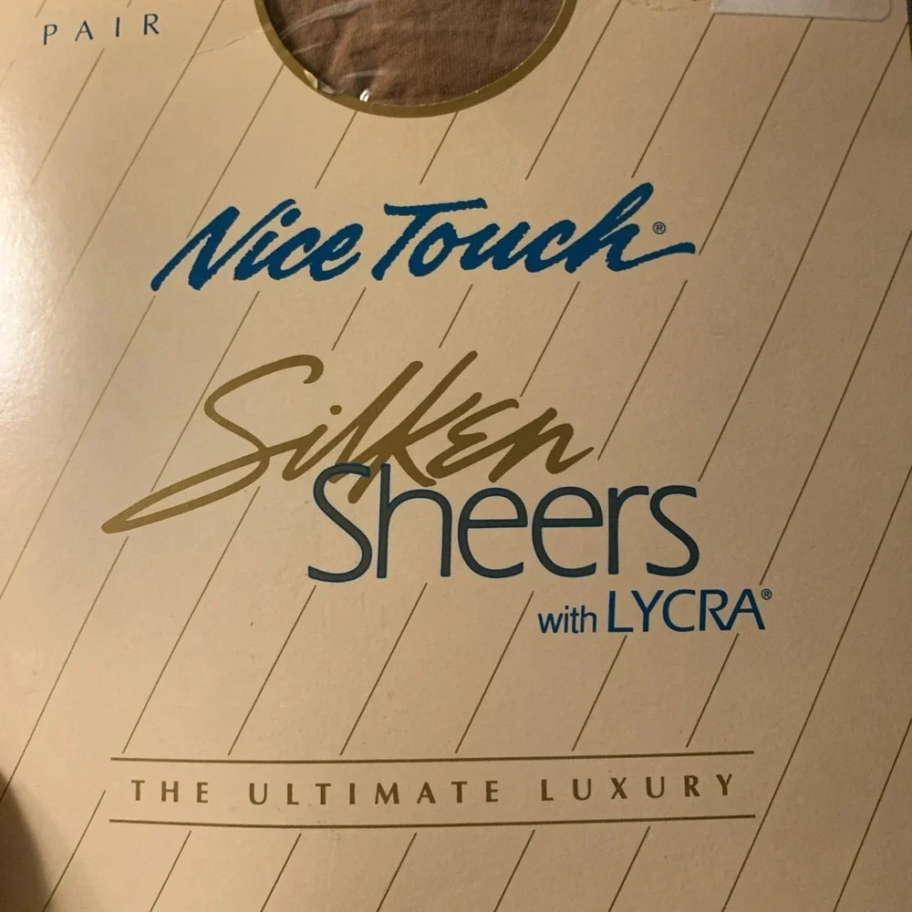 Lot Of 2 Nice‎ Touch Silken Sheers 70 Denier Lycra Average Nude & Taupe Vintage